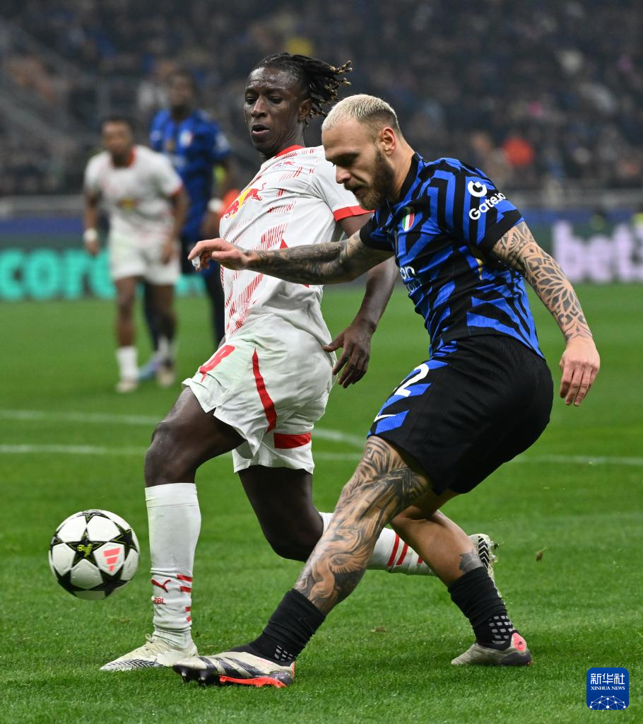 kaiyun(中国)官方网站-转折点！国际米兰再遭质疑；德甲集结日攻防权衡；话题不断；资深球员宣示担当的简单介绍-kaiyun(中国)官方网站